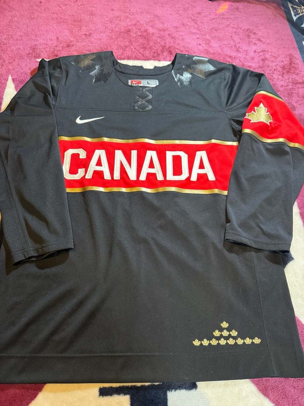 Nike Canada Hockey Jersey Size L Black Red